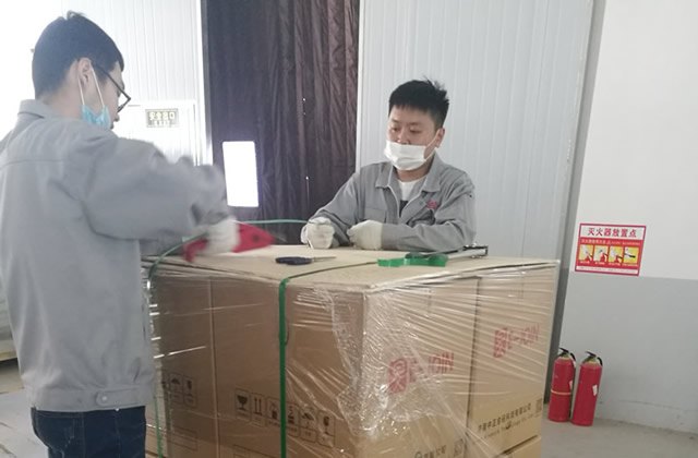 秋十月 易久伺服壓機忙碌發貨季